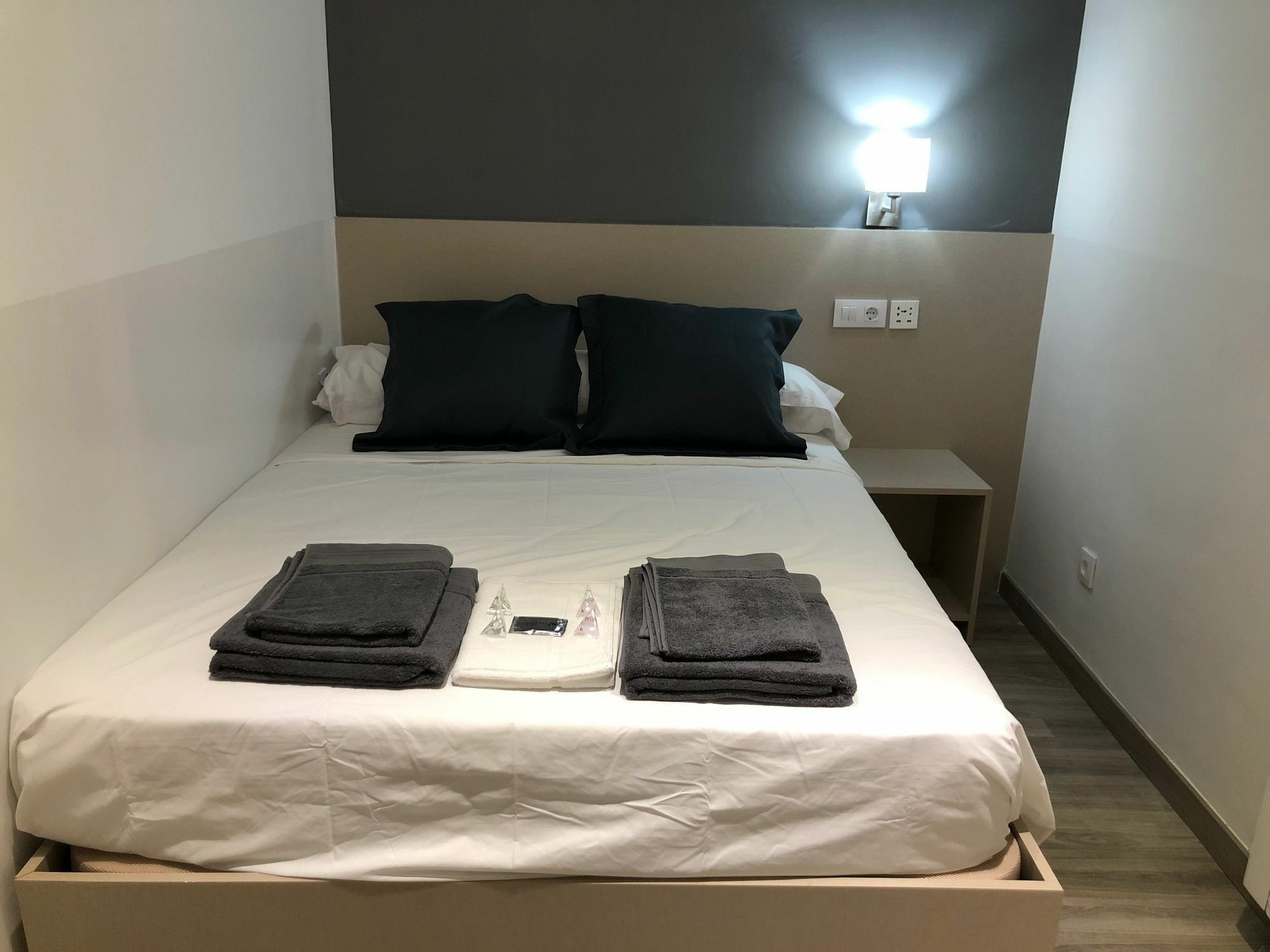 Hostalin Madrid Atocha Ngoại thất bức ảnh