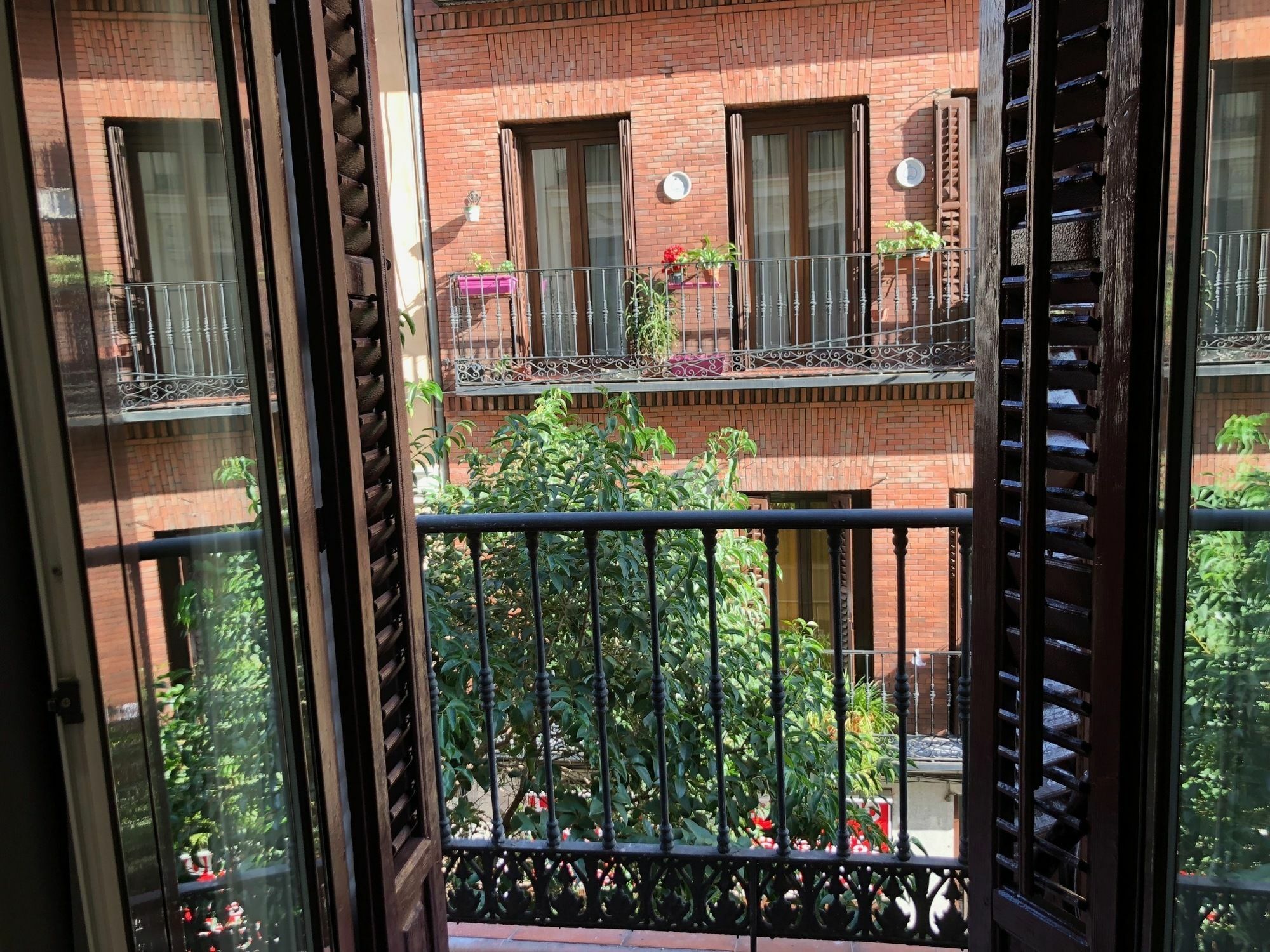 Hostalin Madrid Atocha Ngoại thất bức ảnh