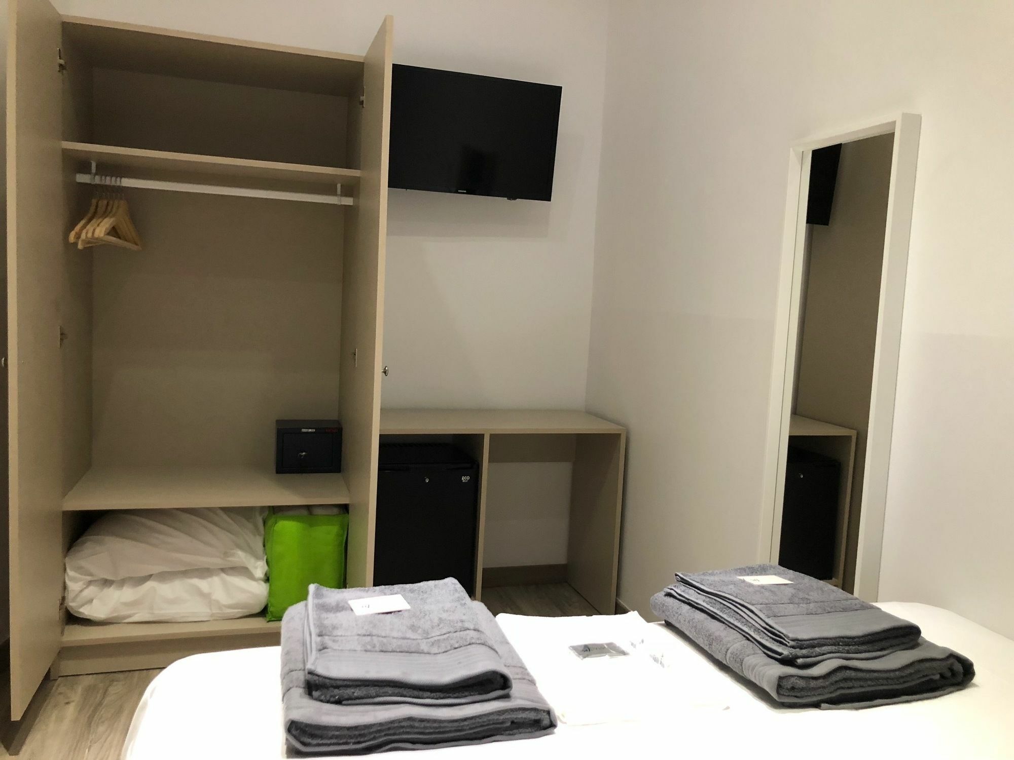 Hostalin Madrid Atocha Ngoại thất bức ảnh